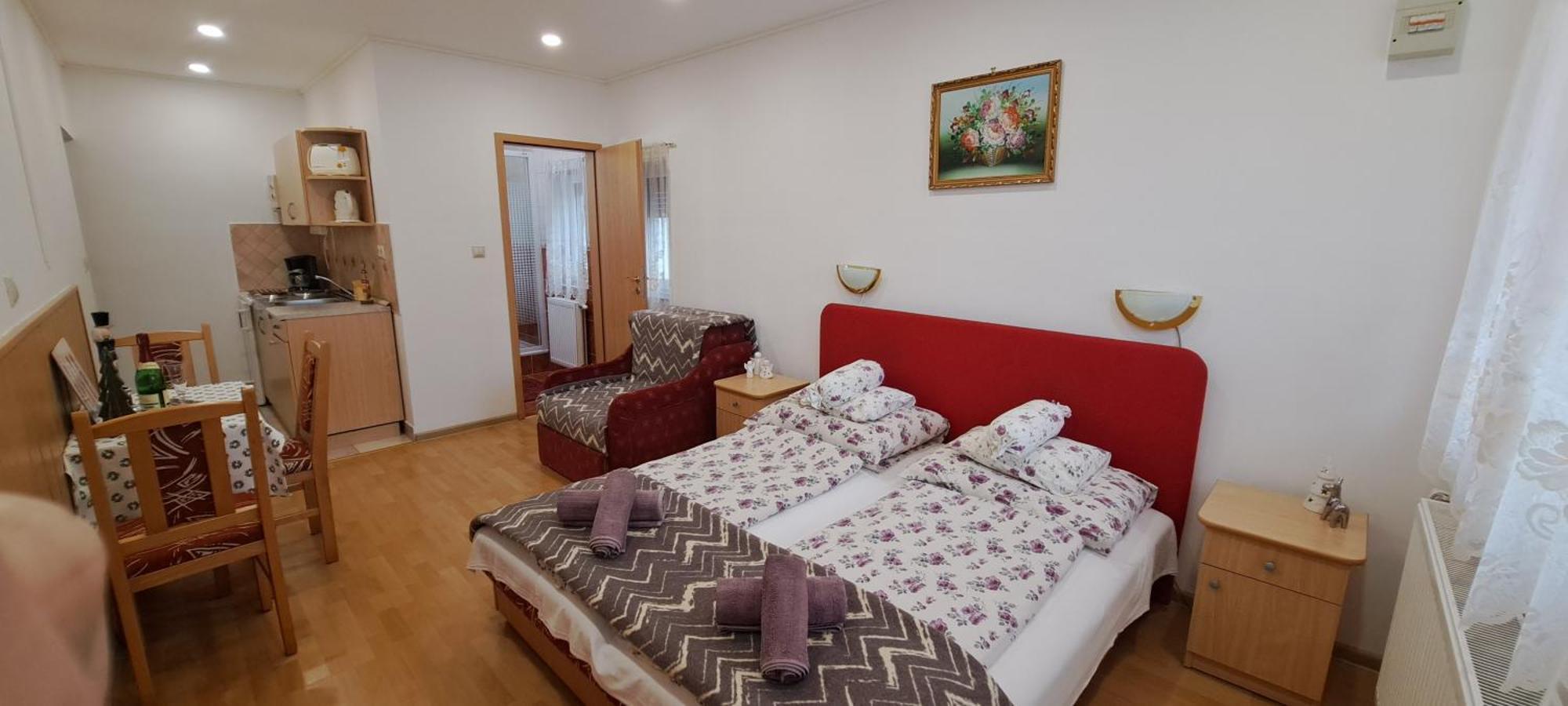 Gizella Apartmanhaus Bük Exteriör bild