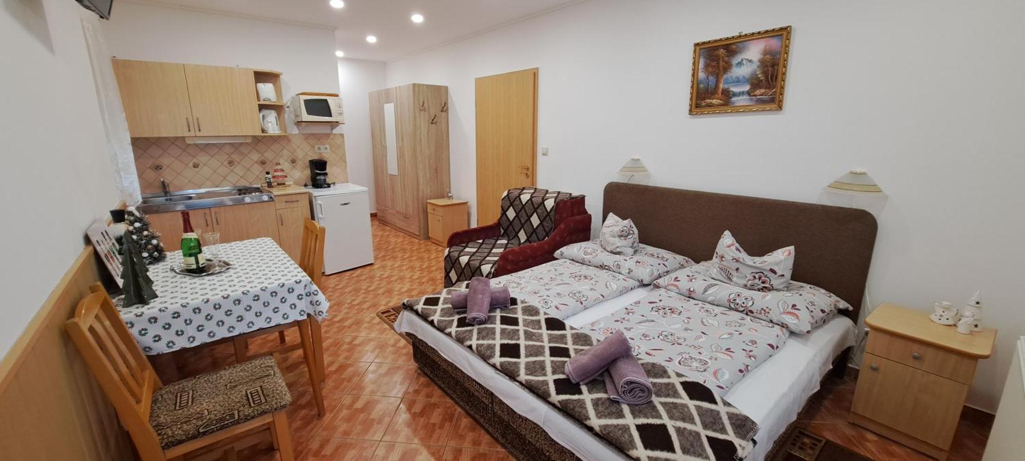 Gizella Apartmanhaus Bük Exteriör bild