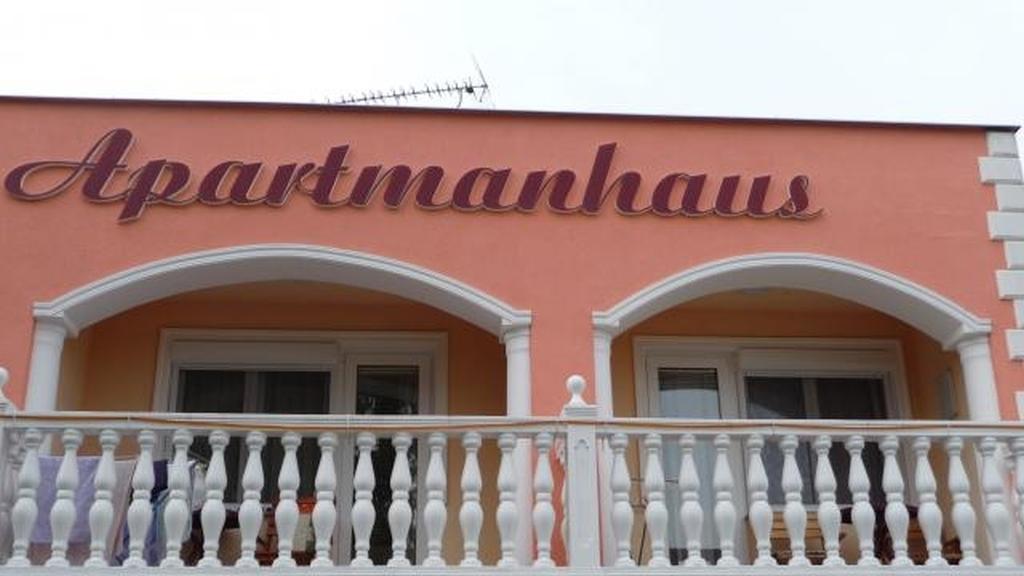 Gizella Apartmanhaus Bük Rum bild